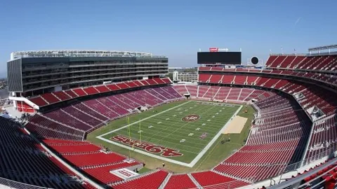 “柏林联合挑战多特蒙德：吉拉西与阿德耶米领阵，科贝尔、萨比策同场竞技”